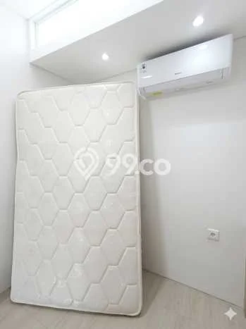Disewakan! Rumah 3 Kamar Tidur &
2 Kamar Mandi di BSD, Tangerang Disewakan! Rumah 3 Kamar Tidur &
2 Kamar Mandi di BSD, Tangerang