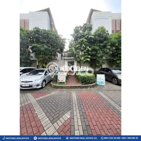 Rumah Kost untuk Dijual di BSD dengan 4 KT, 4 KM, Luas 139m2 Rumah Kost untuk Dijual di BSD dengan 4 KT, 4 KM, Luas 139m2