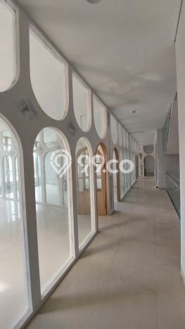 Disewakan Ruko di Kawasan Ramai BSD City Luas 1192m2 Disewakan Ruko di Kawasan Ramai BSD City Luas 1192m2