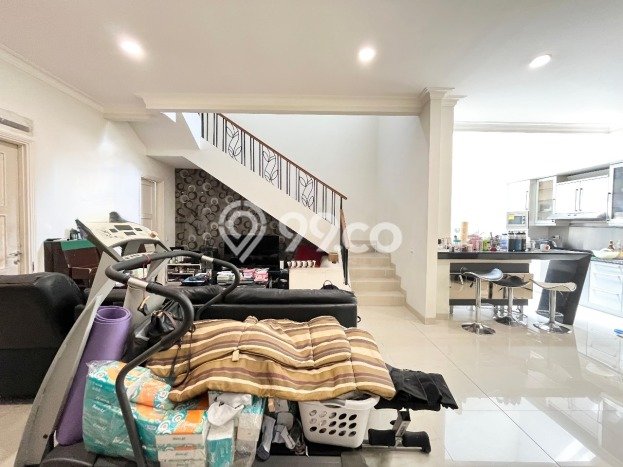 Jual Rumah Luas Elegan Dengan View Cantik di Gading Serpong, Tangerang Jual Rumah Luas Elegan Dengan View Cantik di Gading Serpong, Tangerang