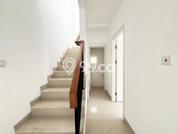 Rumah Luxury Modern Tanpa Renovasi di Gading Serpong Tangerang Rumah Luxury Modern Tanpa Renovasi di Gading Serpong Tangerang