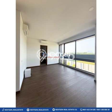 Rumah Luxury Modern Tanpa Renovasi di BSD City Tangerang Rumah Luxury Modern Tanpa Renovasi di BSD City Tangerang