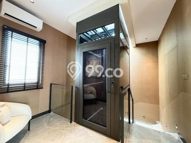Rumah Luxury Modern Tanpa Renovasi di Gading Serpong Tangerang Rumah Luxury Modern Tanpa Renovasi di Gading Serpong Tangerang