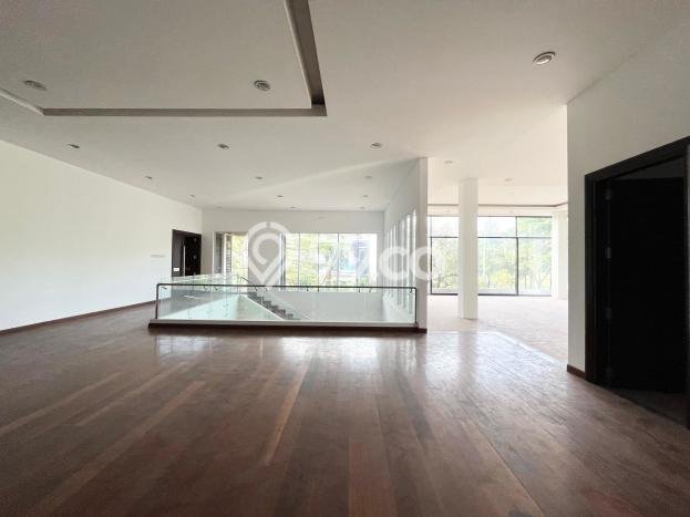 Hunian Elit LB 1600m2 Siap Huni Desain Elegan di Gading Serpong, Tangerang Hunian Elit LB 1600m2 Siap Huni Desain Elegan di Gading Serpong, Tangerang