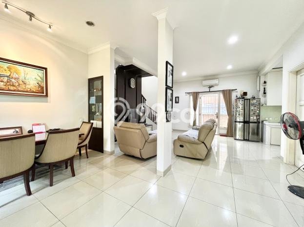 Rumah Mewah LB 168m2 Siap Huni Desain Elegan di Gading Serpong, Tangerang Rumah Mewah LB 168m2 Siap Huni Desain Elegan di Gading Serpong, Tangerang