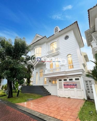 Dijual Rumah Luas Elegan Dengan View Cantik di Gading Serpong, Tangerang Dijual Rumah Luas Elegan Dengan View Cantik di Gading Serpong, Tangerang