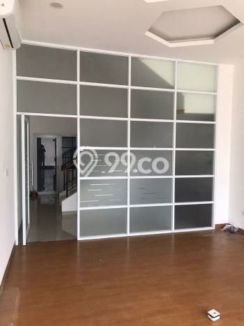 Ruko Dijual di Tangerang LT 67m2 & LB 171m2 Lokasi Terbaik! Ruko Dijual di Tangerang LT 67m2 & LB 171m2 Lokasi Terbaik!