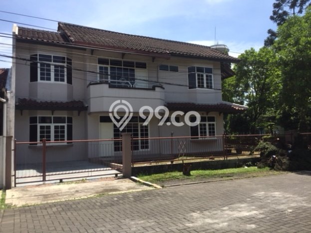 Dijual Rumah Premium dengan Fasilitas Sekitar Lengkap di Batununggal, Bandung Dijual Rumah Premium dengan Fasilitas Sekitar Lengkap di Batununggal, Bandung