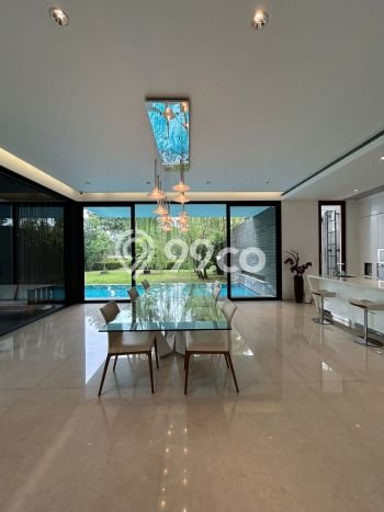 Dijual Rumah Luas Megah Dengan View Cantik di Gading Serpong, Tangerang Dijual Rumah Luas Megah Dengan View Cantik di Gading Serpong, Tangerang