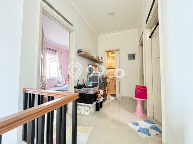 Jual Rumah Luas Elegan Dengan View Cantik di Gading Serpong, Tangerang Jual Rumah Luas Elegan Dengan View Cantik di Gading Serpong, Tangerang