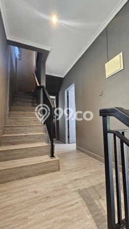 Rumah Luxury Modern Tanpa Renovasi di Gading Serpong Tangerang Rumah Luxury Modern Tanpa Renovasi di Gading Serpong Tangerang