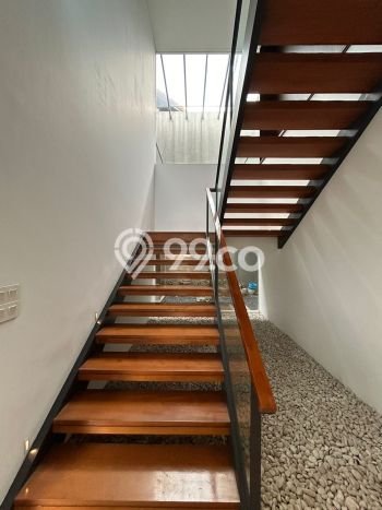 Dijual Rumah Luas Megah Dengan View Cantik di Gading Serpong, Tangerang Dijual Rumah Luas Megah Dengan View Cantik di Gading Serpong, Tangerang