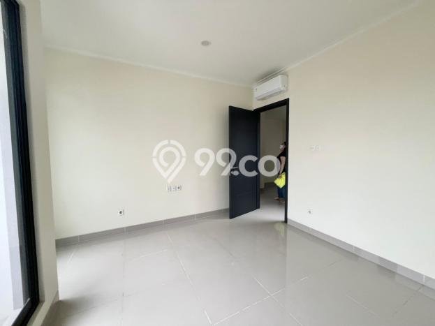 Rumah Nyaman area Gading Serpong, 3 KT, Lingkungan Strategis, LT 84m² LB 93m² Rumah Nyaman area Gading Serpong, 3 KT, Lingkungan Strategis, LT 84m² LB 93m²