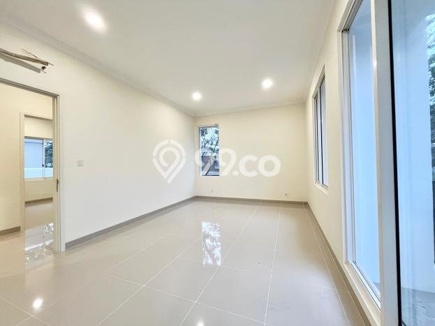 Dijual Rumah Mewah Megah Dengan View Eksklusif di Gading Serpong, Tangerang Dijual Rumah Mewah Megah Dengan View Eksklusif di Gading Serpong, Tangerang