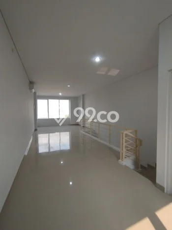 Unit Komersial Disewakan di Tangerang Area Strategis Harga Kompetitif Unit Komersial Disewakan di Tangerang Area Strategis Harga Kompetitif