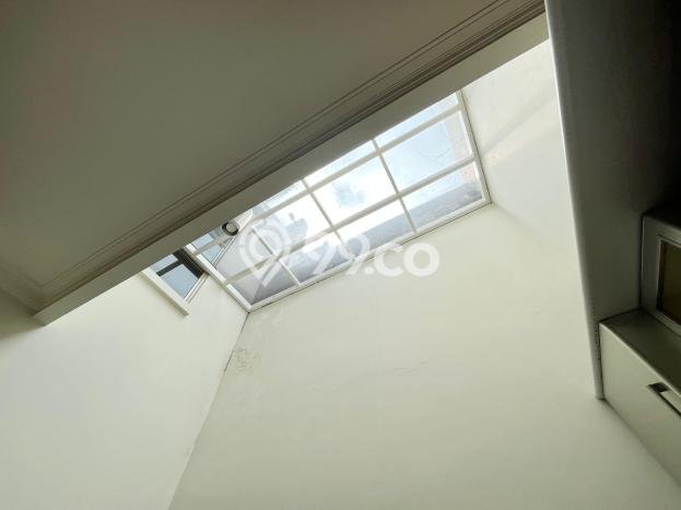 For Sale! Luxury House LT 180m2 Desain Elegan di Gading Serpong For Sale! Luxury House LT 180m2 Desain Elegan di Gading Serpong