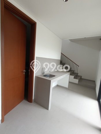 Siap Huni Hunian Elit 5 Kamar di BSD Dekat ke Mana Pun Siap Huni Hunian Elit 5 Kamar di BSD Dekat ke Mana Pun