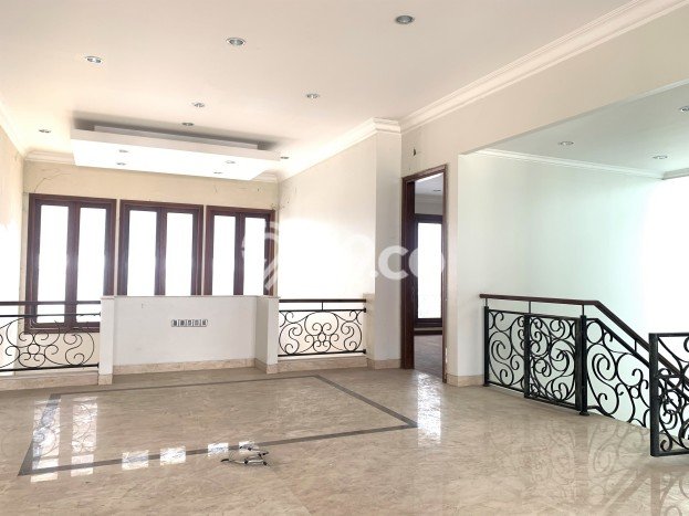 Rumah Luxury Modern Tanpa Renovasi di Gading Serpong Tangerang Rumah Luxury Modern Tanpa Renovasi di Gading Serpong Tangerang