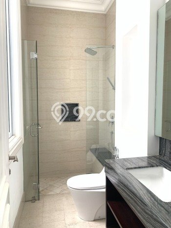 For Sale! Luxury House LT 563m2 Desain Elegan di Gading Serpong For Sale! Luxury House LT 563m2 Desain Elegan di Gading Serpong