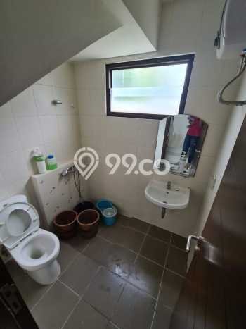 Disewakan Segera Rumah Kondisi Baik di Area BSD, Tangerang Selatan Disewakan Segera Rumah Kondisi Baik di Area BSD, Tangerang Selatan