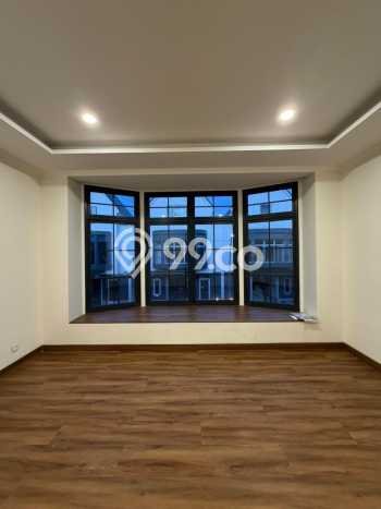 Disewakan! Rumah 4 Kamar Tidur &
4 Kamar Mandi di Gading Serpong, Tangerang Disewakan! Rumah 4 Kamar Tidur &
4 Kamar Mandi di Gading Serpong, Tangerang