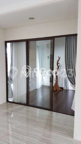 Rumah Elit LB 500m2 Siap Pakai Desain Elegan di BSD, Tangerang Rumah Elit LB 500m2 Siap Pakai Desain Elegan di BSD, Tangerang
