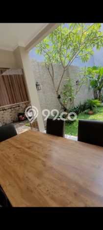 Jual Rumah Mewah Elegan Dengan View Eksklusif di Gading Serpong, Tangerang Jual Rumah Mewah Elegan Dengan View Eksklusif di Gading Serpong, Tangerang