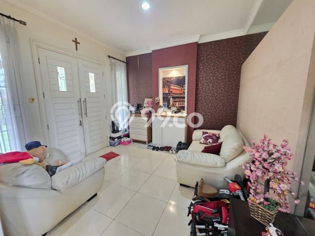 Hot Offer Hunian Premium Ideal dan Luas di Serpong, Tangerang Selatan Hot Offer Hunian Premium Ideal dan Luas di Serpong, Tangerang Selatan