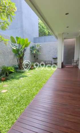 Jual Rumah Mewah Elegan Dengan View Eksklusif di Gading Serpong, Tangerang Jual Rumah Mewah Elegan Dengan View Eksklusif di Gading Serpong, Tangerang