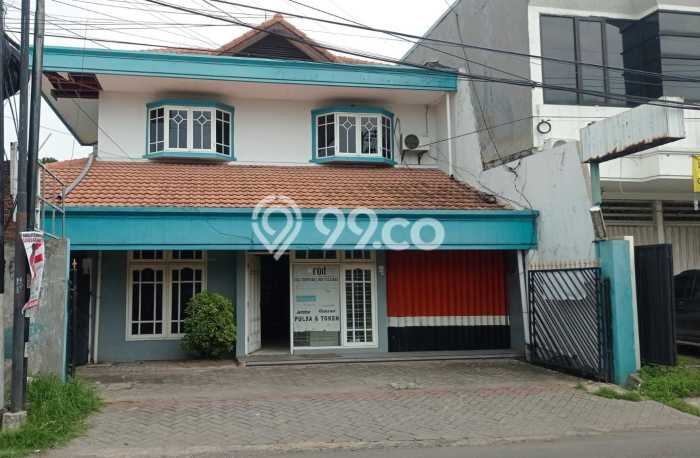 For Sale Rumah 7 Kamar Lokasi Ideal Bagus dan Strategis di Tandes For Sale Rumah 7 Kamar Lokasi Ideal Bagus dan Strategis di Tandes