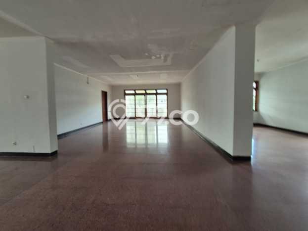 Ready to Use! Luxury House LT 1152m2 Desain Modern di Sunter Ready to Use! Luxury House LT 1152m2 Desain Modern di Sunter