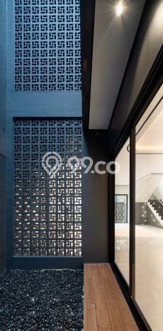 Ready to Use! Premium House LT 208m2 Desain Modern di BSD Eminent Ready to Use! Premium House LT 208m2 Desain Modern di BSD Eminent