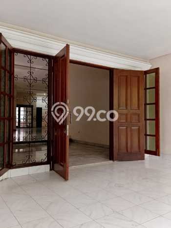 Siap Huni Hunian Elit 5 Kamar di Menteng Dekat ke Mana Saja Siap Huni Hunian Elit 5 Kamar di Menteng Dekat ke Mana Saja