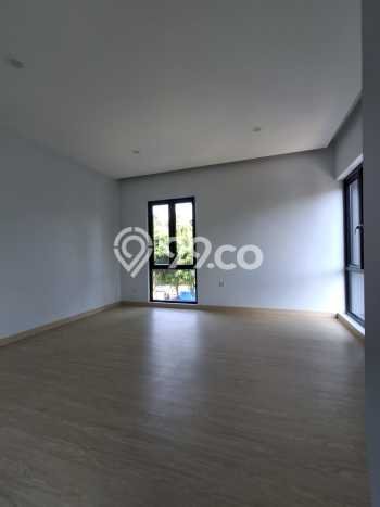 Rumah Elit LB 700m2 Siap Pakai Desain Elegan di Alam Sutera, Tangerang Rumah Elit LB 700m2 Siap Pakai Desain Elegan di Alam Sutera, Tangerang