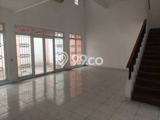 Rumah Elit LB 200m2 Siap Pakai Desain Elegan di BSD Puspita Loka, Tangerang Rumah Elit LB 200m2 Siap Pakai Desain Elegan di BSD Puspita Loka, Tangerang