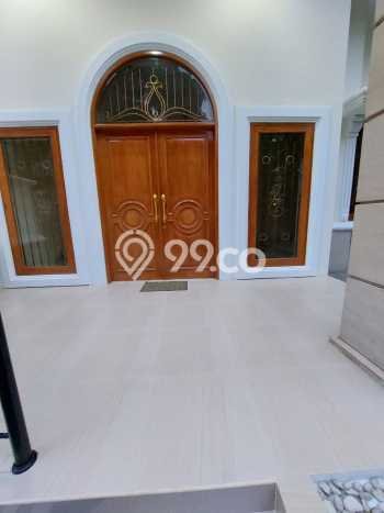 Ready to Use! Luxury House LT 420m2 Desain Elegan di Pondok Indah Ready to Use! Luxury House LT 420m2 Desain Elegan di Pondok Indah