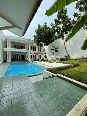 Rumah Eksklusif Dijual LT 710m2 di Cilandak, Jakarta Selatan Rumah Eksklusif Dijual LT 710m2 di Cilandak, Jakarta Selatan