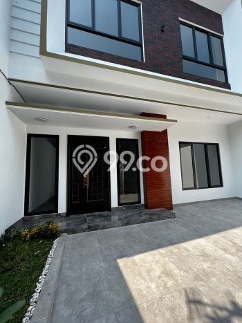 Jual Rumah Mewah Megah Dengan View Eksklusif di BSD Griya Loka, Tangerang Jual Rumah Mewah Megah Dengan View Eksklusif di BSD Griya Loka, Tangerang