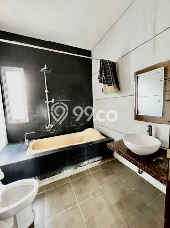 Rumah Luxury Modern Tanpa Renovasi di BSD Kencana Loka Tangerang Rumah Luxury Modern Tanpa Renovasi di BSD Kencana Loka Tangerang