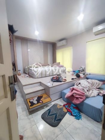 Hunian Mewah LB 300m2 Siap Huni Desain Elegan di BSD Puspita Loka, Tangerang Hunian Mewah LB 300m2 Siap Huni Desain Elegan di BSD Puspita Loka, Tangerang