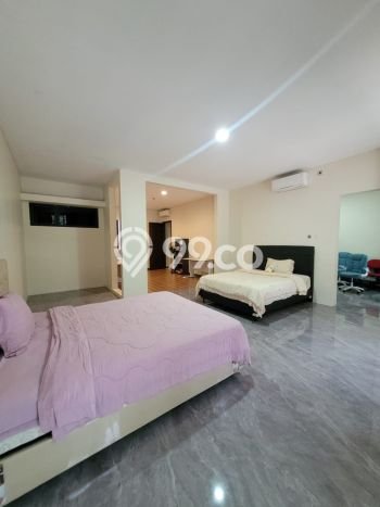 Rumah Elit Modern Siap Huni di BSD City Tangerang Rumah Elit Modern Siap Huni di BSD City Tangerang