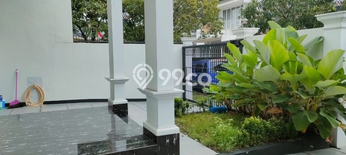 Hunian Mewah LB 170m2 Siap Pakai Desain Elegan di BSD Kencana Loka, Tangerang Hunian Mewah LB 170m2 Siap Pakai Desain Elegan di BSD Kencana Loka, Tangerang