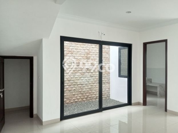 For Sale! Luxury House LT 160m2 Desain Elegan di BSD The Icon For Sale! Luxury House LT 160m2 Desain Elegan di BSD The Icon