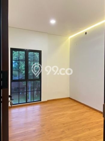 Ready to Use! Luxury House LT 112m2 Desain Elegan di BSD Sevilla Ready to Use! Luxury House LT 112m2 Desain Elegan di BSD Sevilla