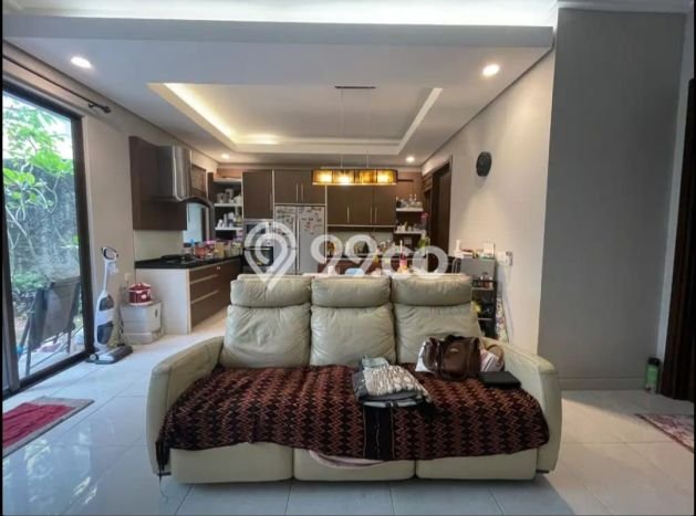Rumah Elit Modern Tanpa Renovasi di BSD Foresta Tangerang Rumah Elit Modern Tanpa Renovasi di BSD Foresta Tangerang