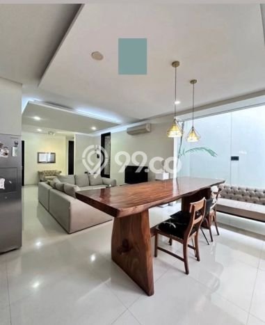 Jual Rumah Luas Megah Dengan View Eksklusif di Lebak Bulus, Jakarta Selatan Jual Rumah Luas Megah Dengan View Eksklusif di Lebak Bulus, Jakarta Selatan