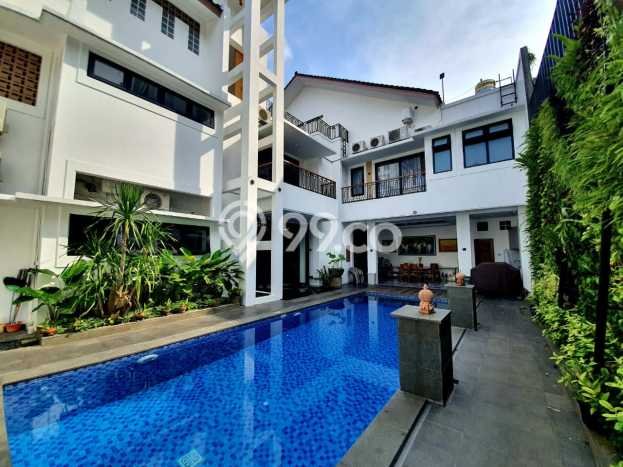 Rumah Murah LT 430m2 di Kemang Akses Mudah Rumah Murah LT 430m2 di Kemang Akses Mudah