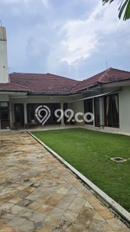 Hunian Mewah Siap Huni LT 930m2 di Cilandak, Jakarta Selatan Hunian Mewah Siap Huni LT 930m2 di Cilandak, Jakarta Selatan