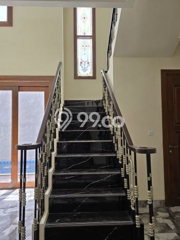 Dijual Rumah Luas Megah Dengan View Eksklusif di BSD Puspita Loka, Tangerang Dijual Rumah Luas Megah Dengan View Eksklusif di BSD Puspita Loka, Tangerang