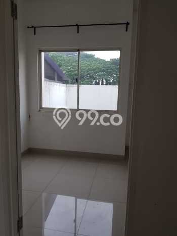 Rumah Luas Asri 3 KT Siap Pakai di BSD Residence One Tangerang Rumah Luas Asri 3 KT Siap Pakai di BSD Residence One Tangerang
